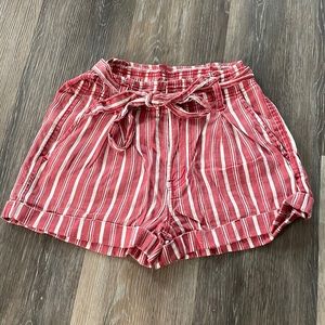 American eagle tie front shorts